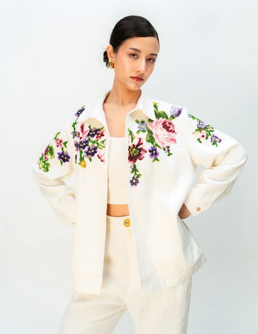 Mumbai, Clothing & Accessories, INR 35000,  Sustainable Luxury Fashion With Timeless Handcrafted Designs | OdeToOdd