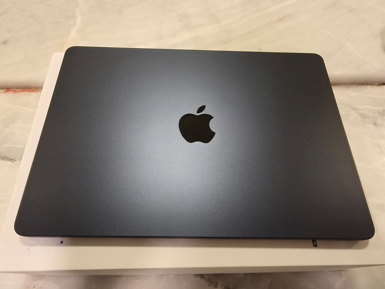 Al Sulaymaniyyah, Computers, SAR 2800,  Apple MacBook Air 13.6 Inch M2 Chip (256GB/16GB) Black