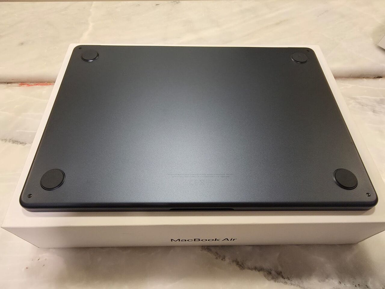 Al Sulaymaniyyah, Computers, SAR 2800,  Apple MacBook Air 13.6 Inch M2 Chip (256GB/16GB) Black