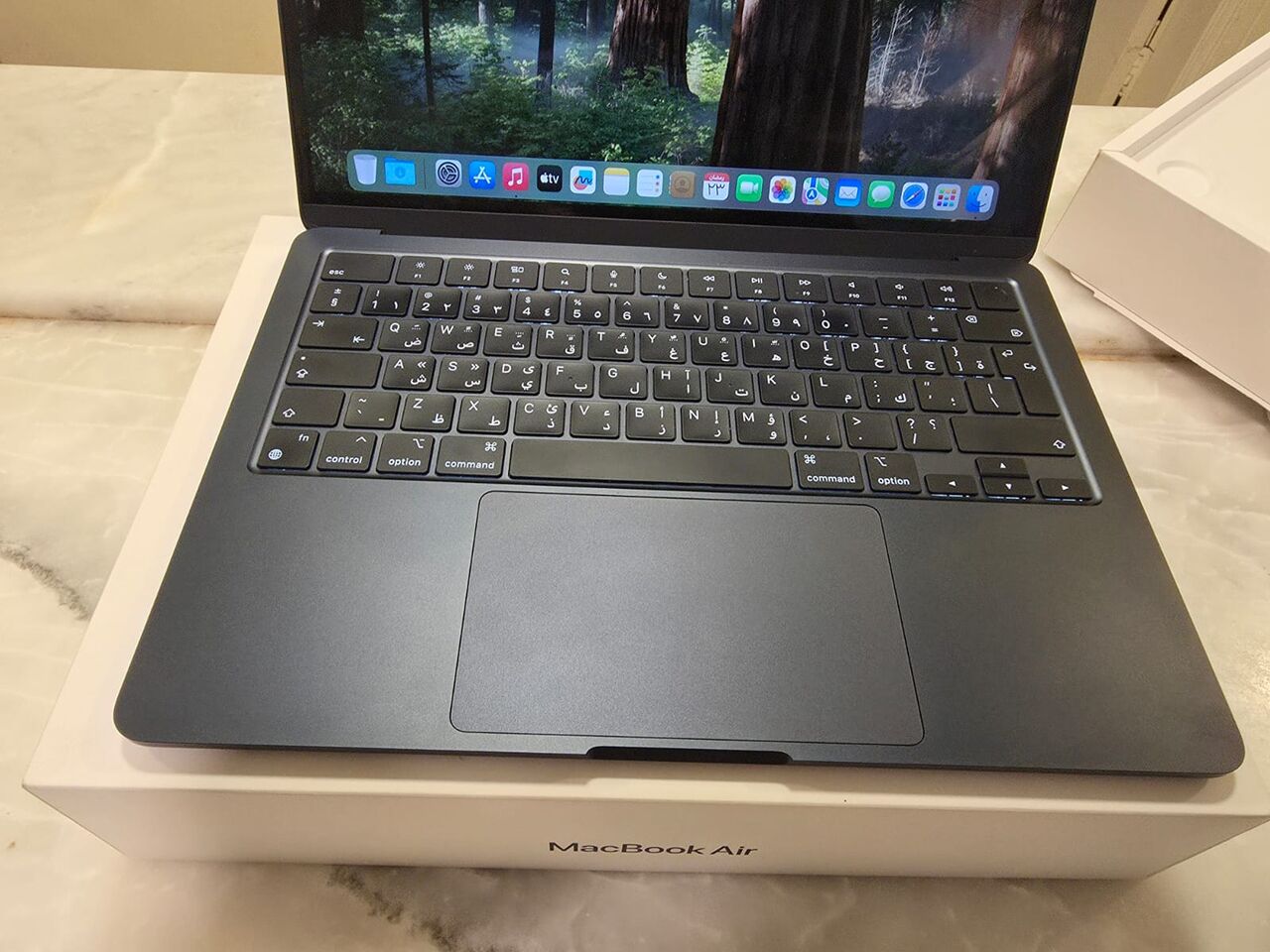 Al Sulaymaniyyah, Computers, SAR 2800,  Apple MacBook Air 13.6 Inch M2 Chip (256GB/16GB) Black