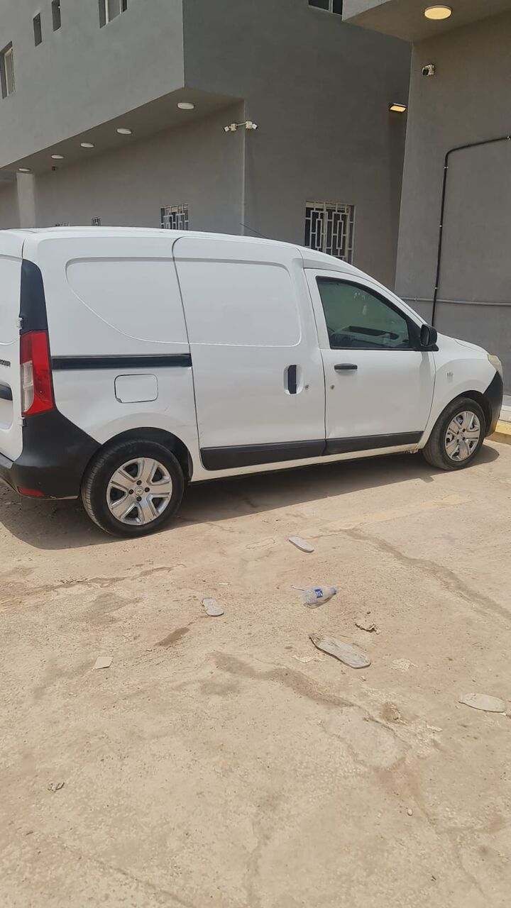 Jeddah, Vehicles, Cars & Trucks , SAR 20000,  Renault Dokker Van,  2020,  Manual,  140000 KM,