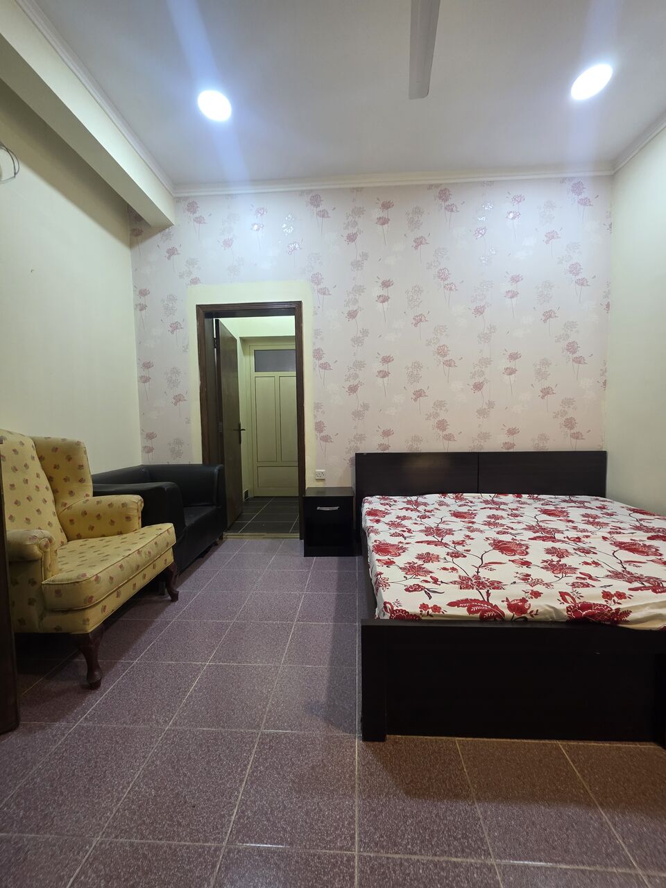 Mahooz, Apartments, Flats, Houses & Villas, BHD 180/month,  Furnished,  Studio,  - Very Neet Fully Furnished Studio Flat With Ewa @180/BD In Mahooz