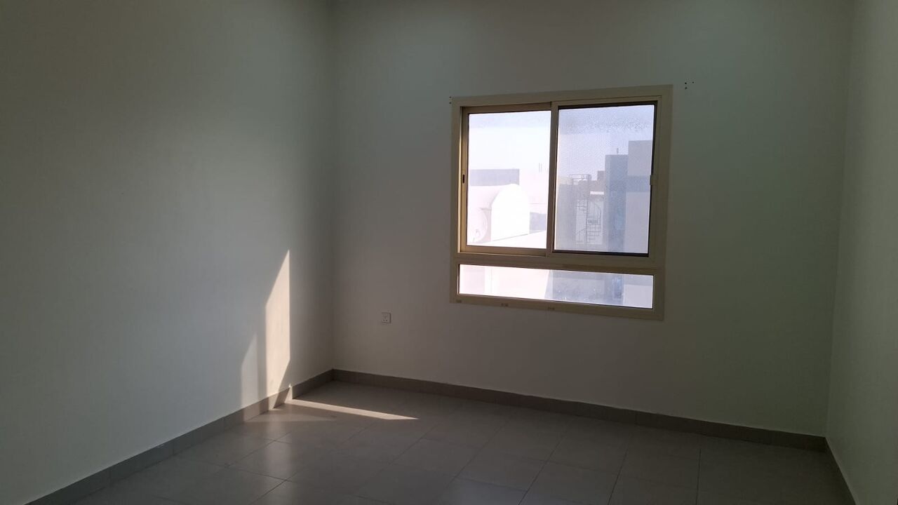 Manama, Apts/Flats Wanted, BHD 130/month,  Furnished,  Ali Flat  For Rent 130 With  Ewa Lift Available Only Family 39191594