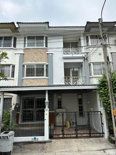 Bangkok, Real Estate For Sale, THB 4200000,  4 BR,  20 Sq. Feet,  3-story Townhome For Sale, Supalai Ville Village, Ekkamai-Ramindra, Soi Nuanchan 64.