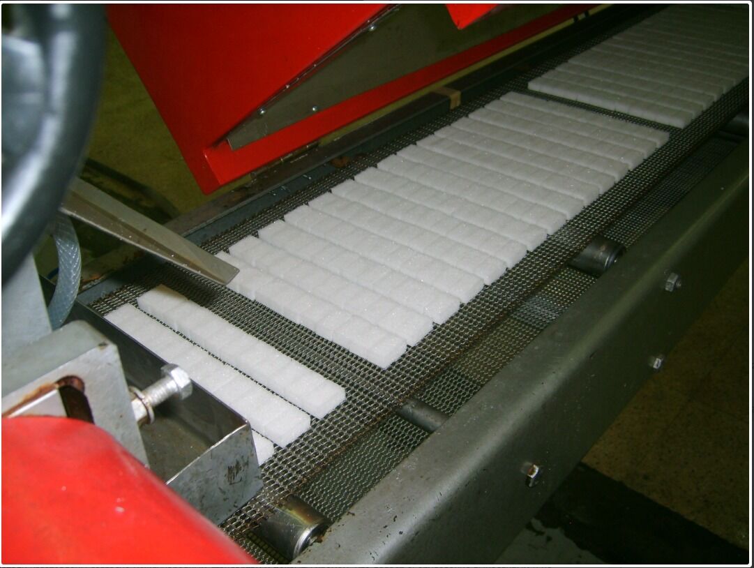 Praia, Industrial Machinery, USD 5000,  Half Automatic Sugar Molding Machine