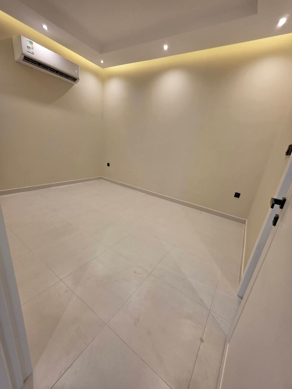 Khobar, Apartments, Flats, Houses & Villas, 2 BR,  2 BR New Luxury Family Building For Rent In Al Khobar 25,000 SAR/Year