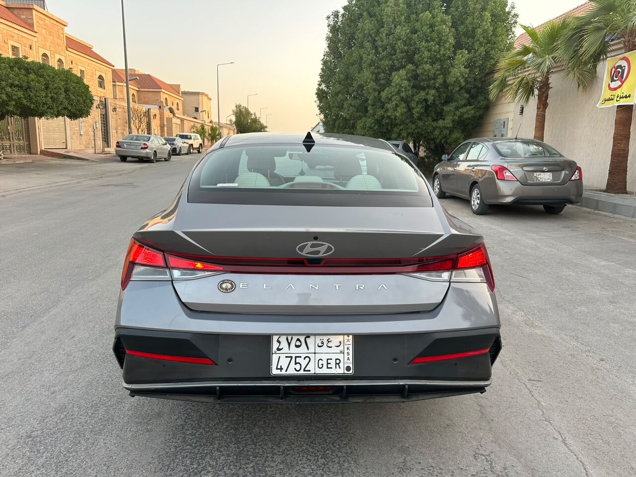 Riyadh, Vehicles, Cars & Trucks , SAR 56000,  Hyundai Elantra 1.6,  2024,  Automatic,  113000 KM,   Hyundai Elantra Mid Options For Sales (new Shape) Urgent Sales