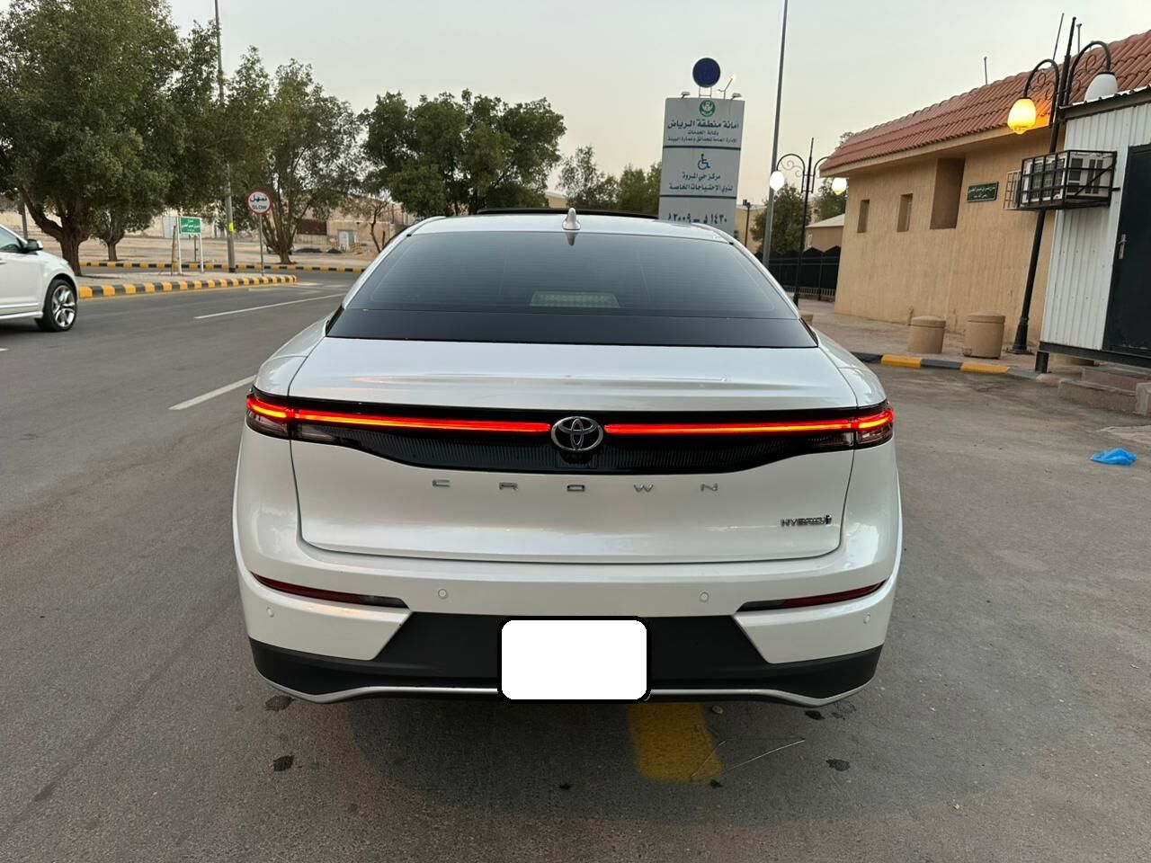 Riyadh, Vehicles, Cars & Trucks , SAR 125000,  Toyota Crown (Hybrid),  2023,  Automatic,  51000 KM,   Toyota Crown (Hybrid) With Sunroof N Low Odo Accident Free Car For Sales