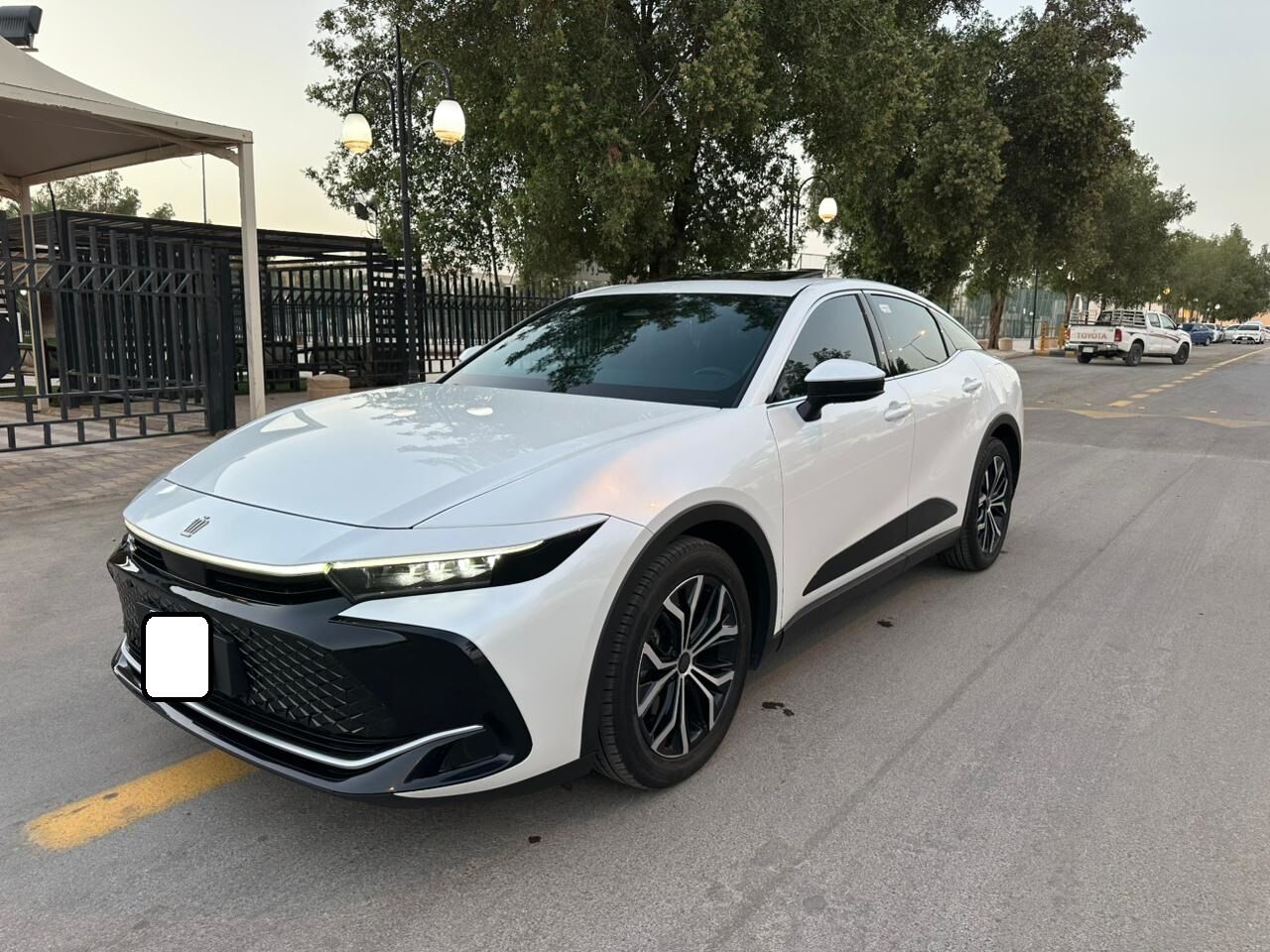 Riyadh, Vehicles, Cars & Trucks , SAR 125000,  Toyota Crown (Hybrid),  2023,  Automatic,  51000 KM,   Toyota Crown (Hybrid) With Sunroof N Low Odo Accident Free Car For Sales