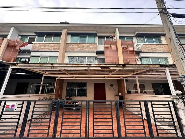 Bangkok, Real Estate For Sale, THB 5200000,  3 BR,  20 Sq. Feet,  Townhome For Sale, 3 Floors, 20 Sq M, Town Plus Village. Kaset-Nawamin Khlong Lam Chiak