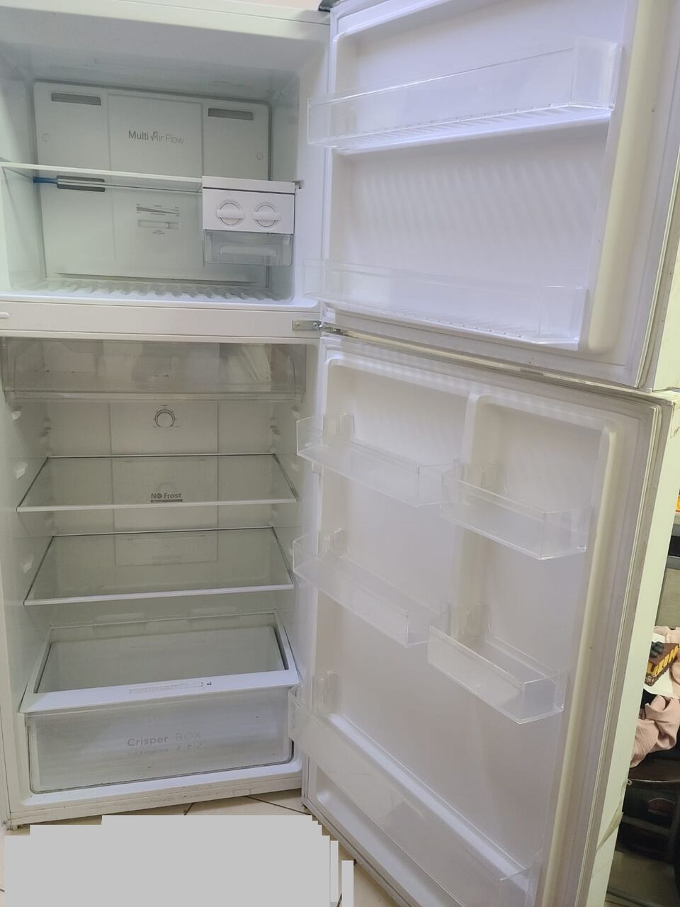 Riyadh, Appliances, SAR 950,  Urgent Sale - Refrigerator