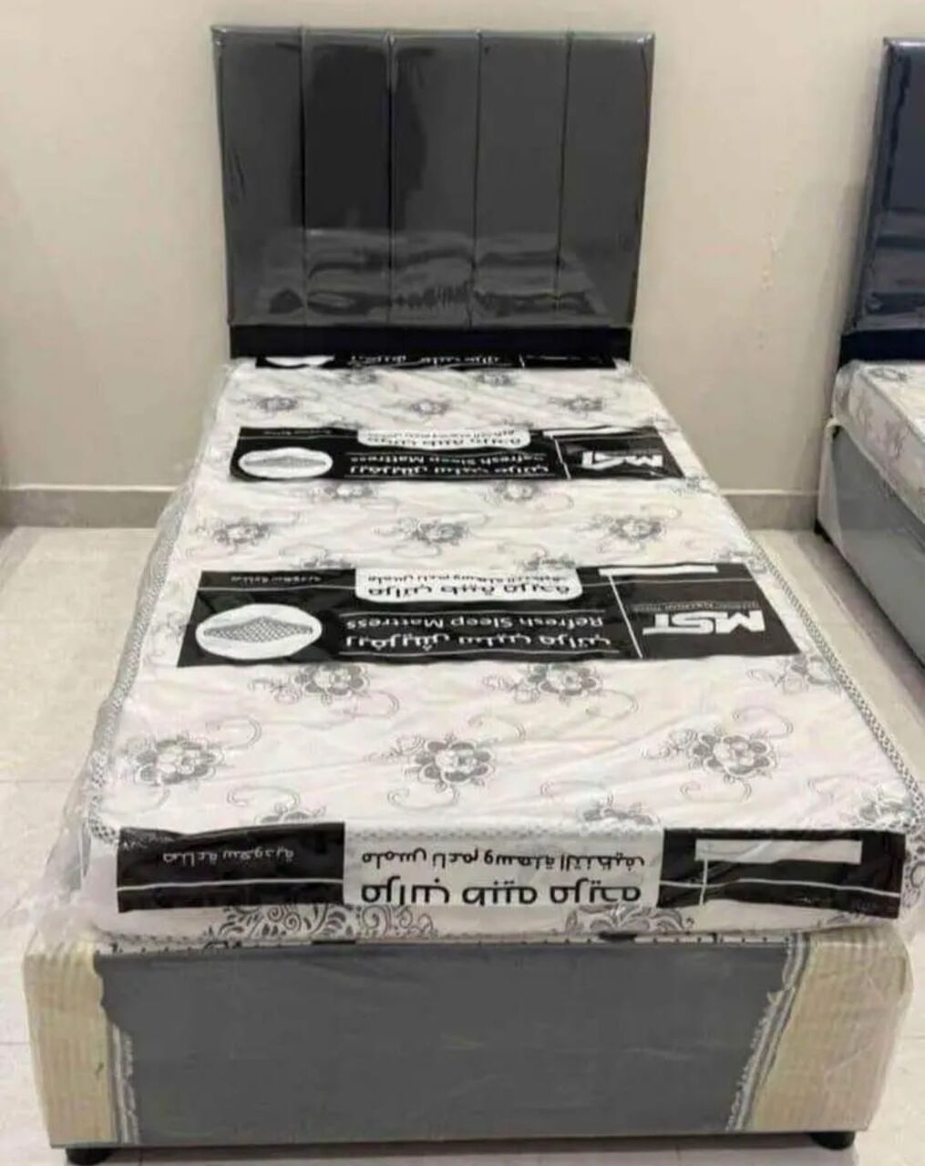 Riyadh, Household Items, SAR 5,  Bedroom Furniture | Riyadh  ✔ Box Bed – All Sizes Available ✔ Wood Bed – All Sizes