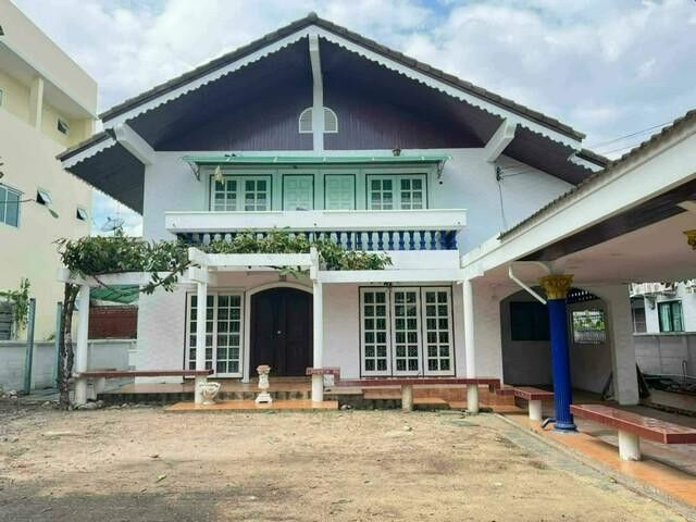 Bangkok, Real Estate For Sale, THB 8100000,  6 BR,  0 Sq. Feet,  HS 2005 2-storey Detached House For Sale, 101 Sq M., Suan Son Village, Soi Ramkhamhaeng