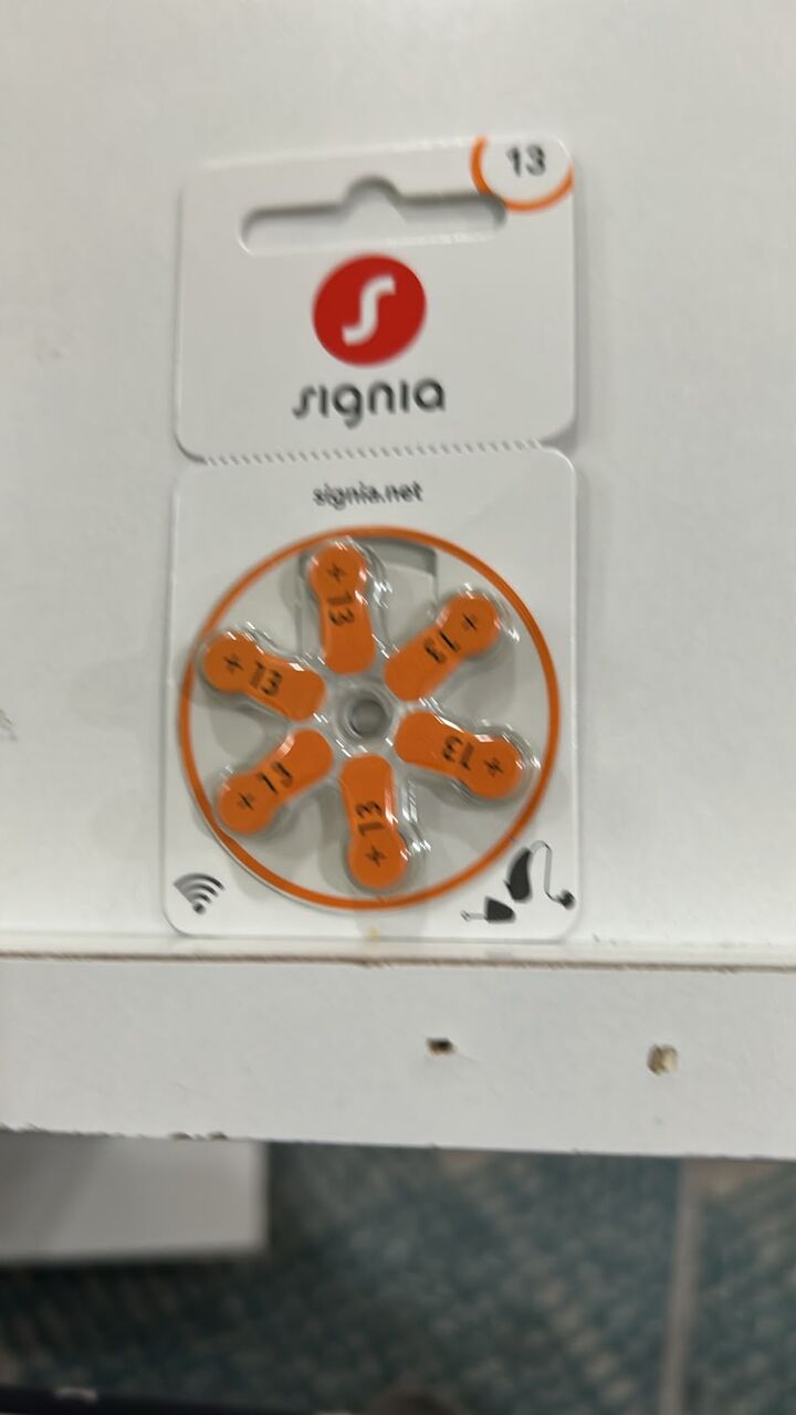 Riyadh, Collectibles, SAR 950,  سماعه طبية  لضعاف السمع