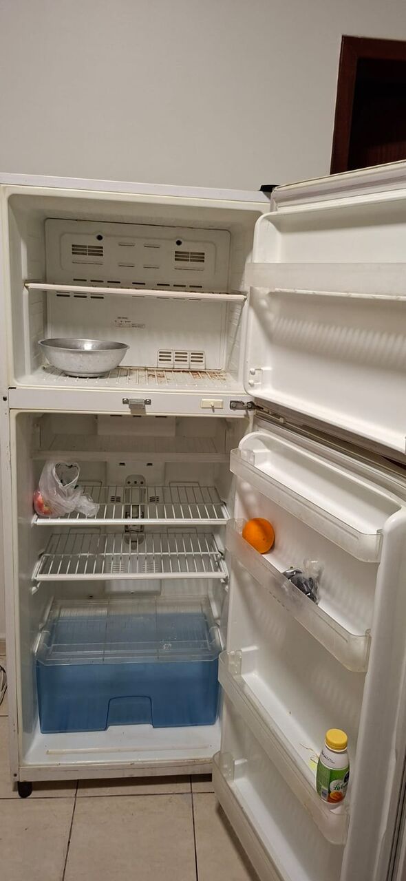 Madinat Al Ummal, Appliances, SAR 400,  Fridge For Sale