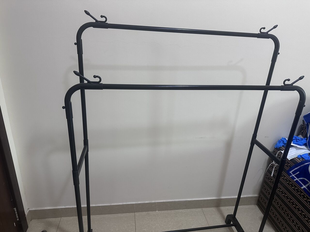 Riffa, Items Wanted, Metal Cloths Hanger