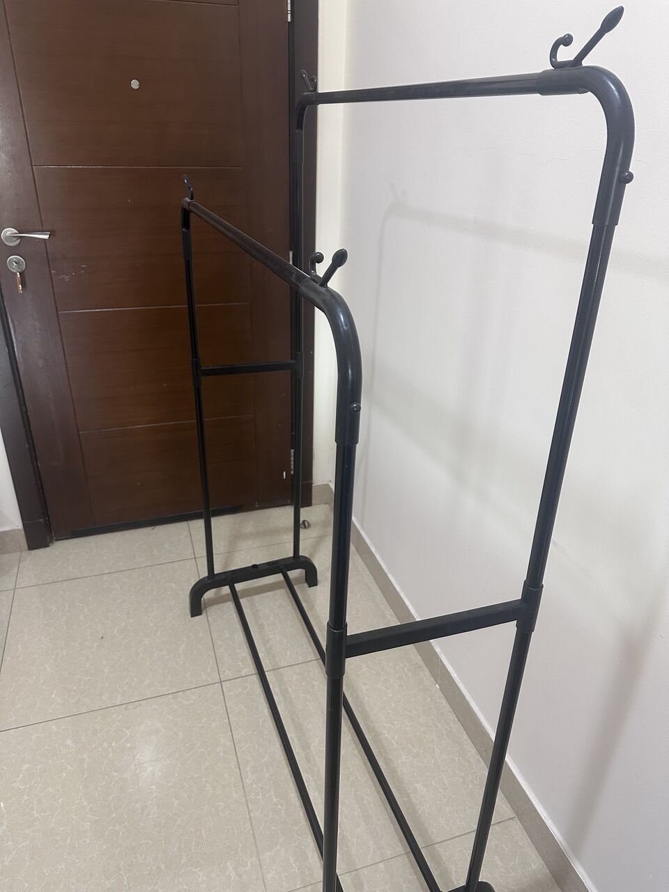 Riffa, Items Wanted, Metal Cloths Hanger