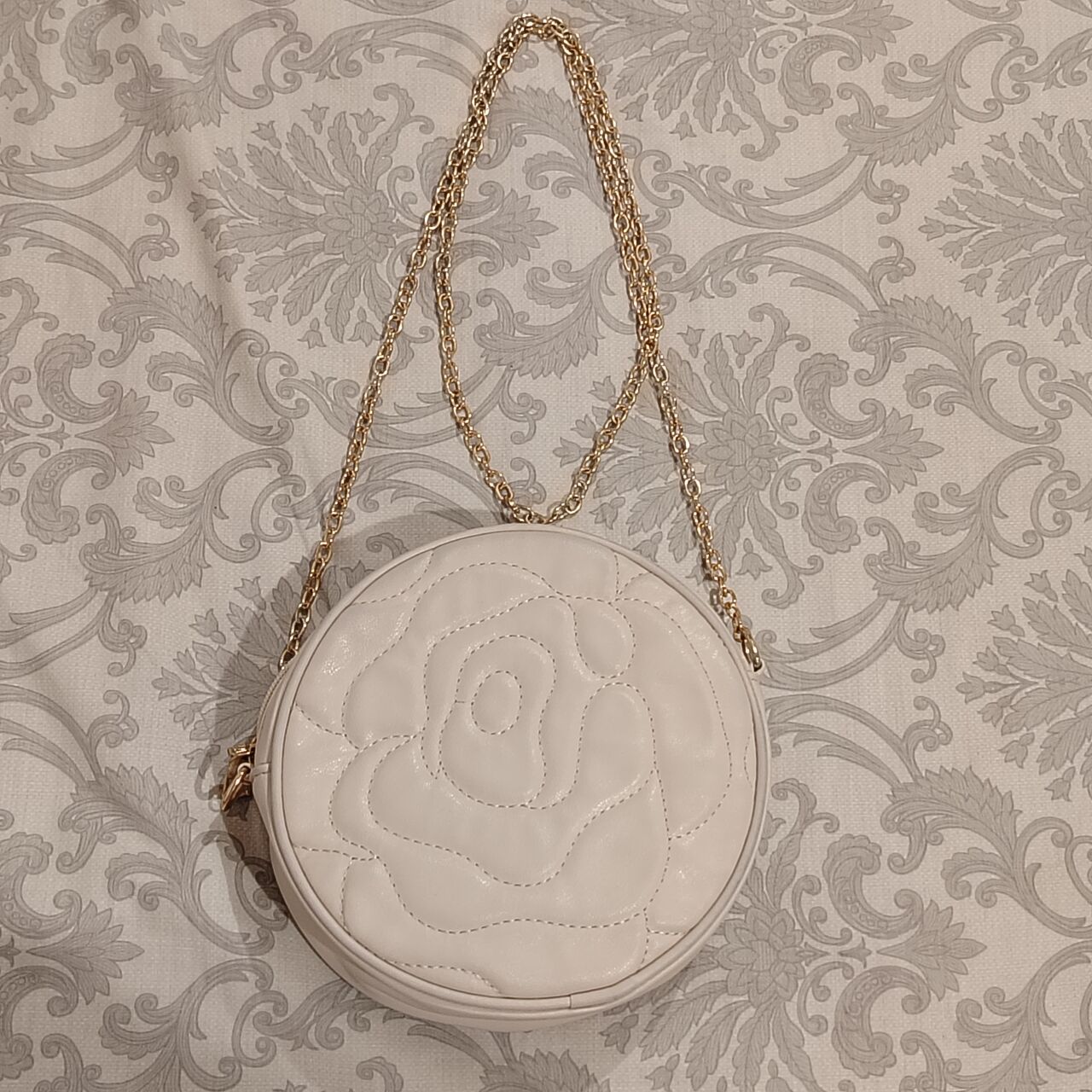 Khobar, Purses & Wallets, SAR 35,  Sling / Crossbody Bag (Cream)