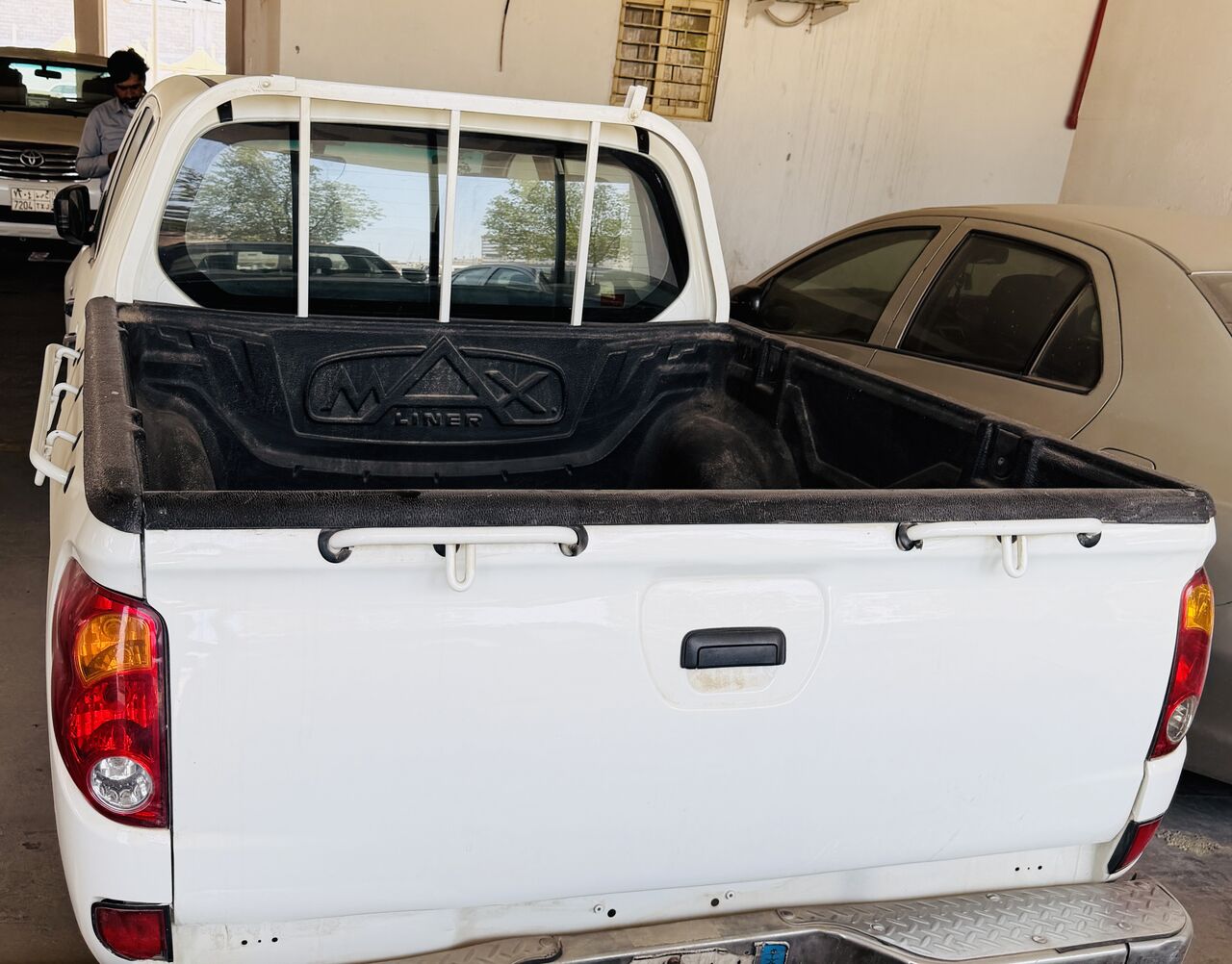Jubail, Vehicles, Cars & Trucks , SAR 20,  Mitsubishi L200,  2010,  Manual,  000 KM,  Used  For Sale  Transmission Diesel