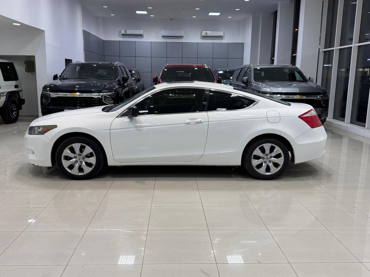 Manama, Vehicles, Cars & Trucks , BHD 1900,  Honda Accord,  2009,  Automatic,  177000 KM,    (White)