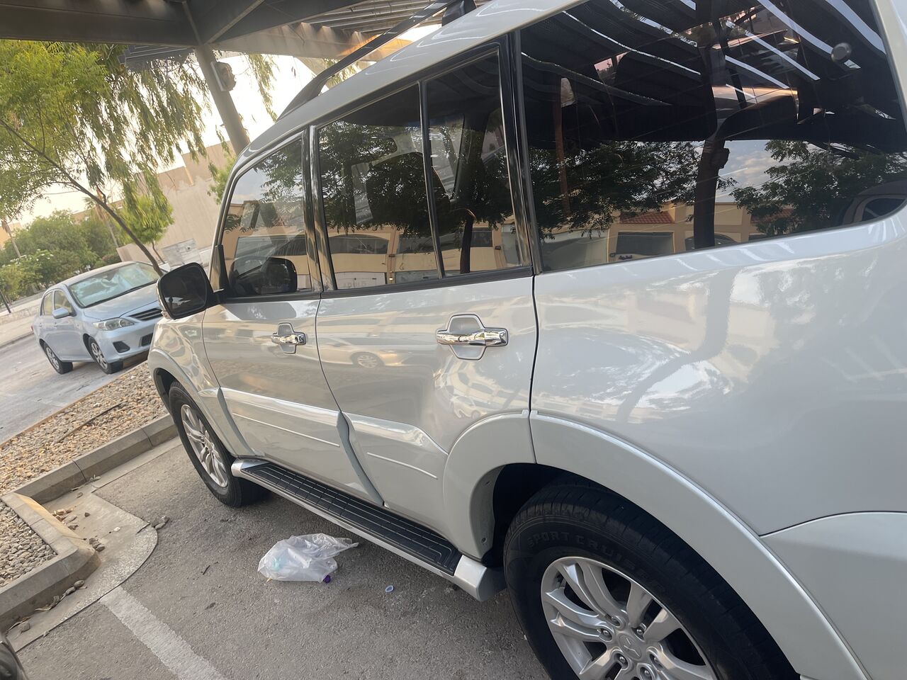 Jubail, Vehicles, Cars & Trucks , SAR 39000,  Mitsubishi Pajero,  2017,  Automatic,  242639 KM,  3.8 Full Option White Color