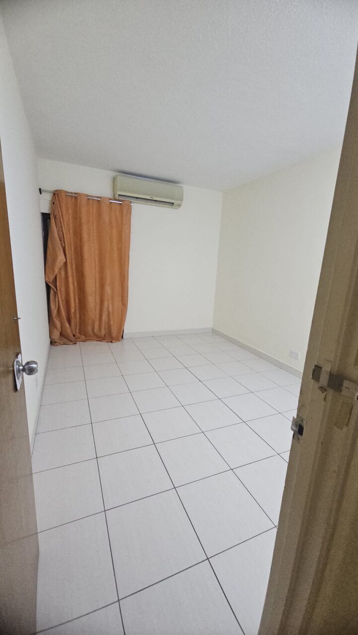 Adliya, Apartments, Flats, Houses & Villas, BHD 330/month,  3 BR,  3 Bedroom Semi Furnished Flat For Rent With Ewa
