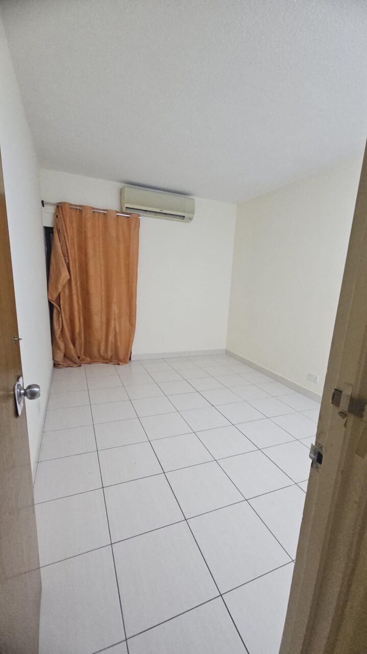 Adliya, Apartments, Flats, Houses & Villas, BHD 330/month,  3 BR,  3 Bedroom Semi Furnished Flat For Rent With Ewa