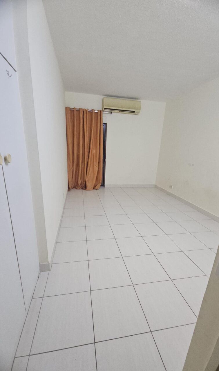 Adliya, Apartments, Flats, Houses & Villas, BHD 330/month,  3 BR,  3 Bedroom Semi Furnished Flat For Rent With Ewa