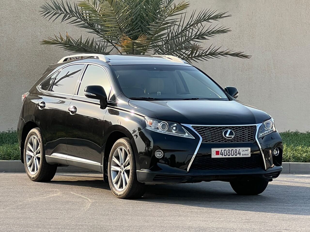 Riffa, Vehicles, Cars & Trucks , BHD 4900,  Lexus RX 350,  2015,  Automatic,  152000 KM,  LEXUS RX350 MODEL  FOR SALE