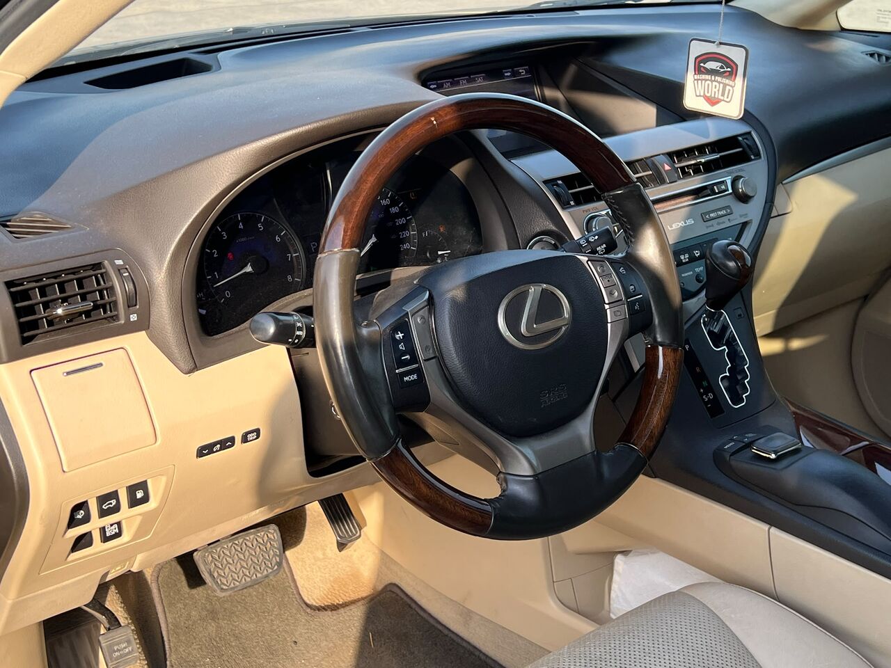 Riffa, Vehicles, Cars & Trucks , BHD 4900,  Lexus RX 350,  2015,  Automatic,  152000 KM,  LEXUS RX350 MODEL  FOR SALE
