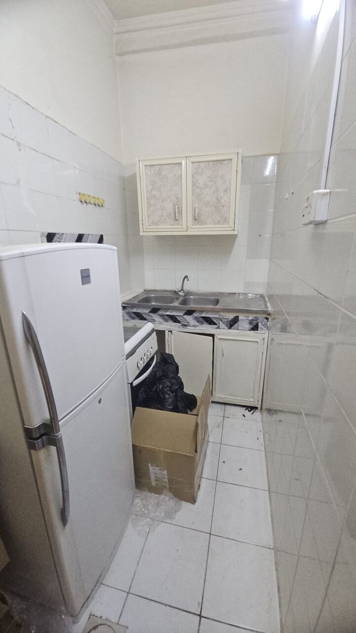 Adliya, Apartments, Flats, Houses & Villas, BHD 170/month,  1 BR,  1 Bedroom Semi Furnished Flat For Rent With Ewa