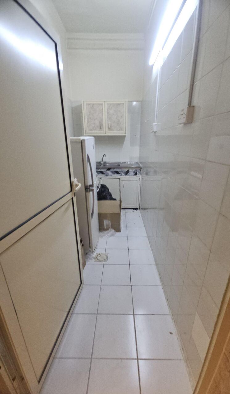 Adliya, Apartments, Flats, Houses & Villas, BHD 170/month,  1 BR,  1 Bedroom Semi Furnished Flat For Rent With Ewa