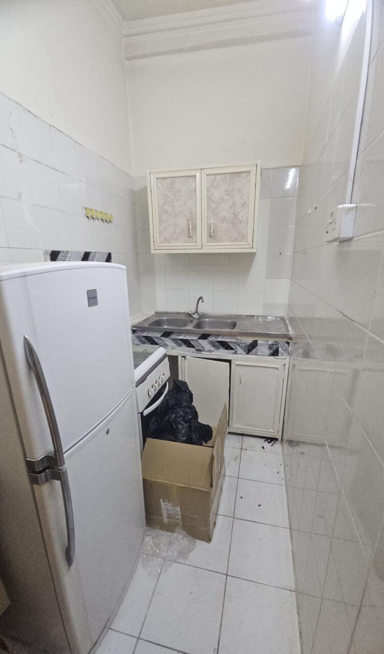 Adliya, Apartments, Flats, Houses & Villas, BHD 170/month,  1 BR,  1 Bedroom Semi Furnished Flat For Rent With Ewa