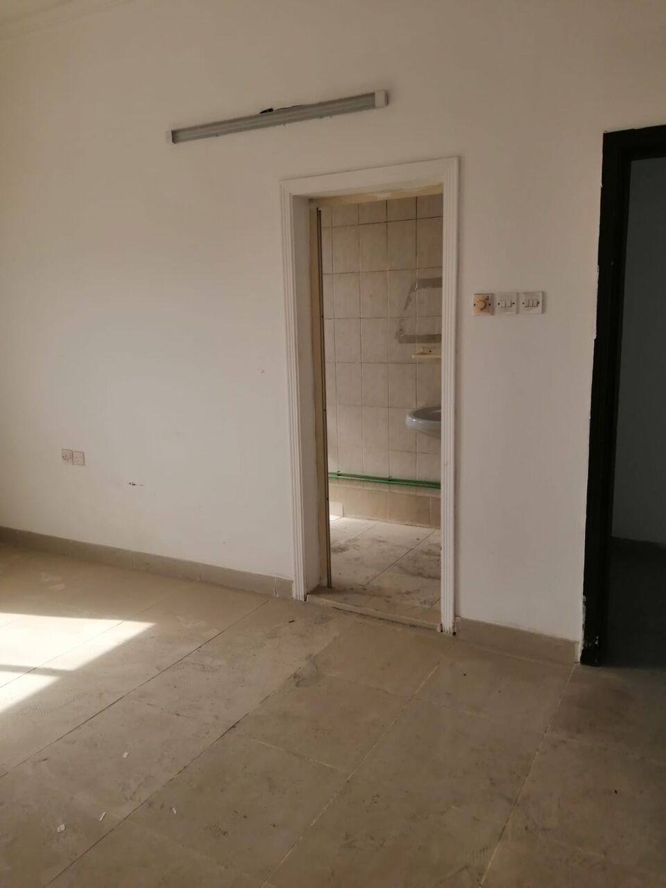 Salmabad, Apartments, Flats, Houses & Villas, BHD 140/month,  4 BR,  100 Sq. Meter,  4bedrooms Flat For Rent In Salamabad Area Near Mercedes Showroom