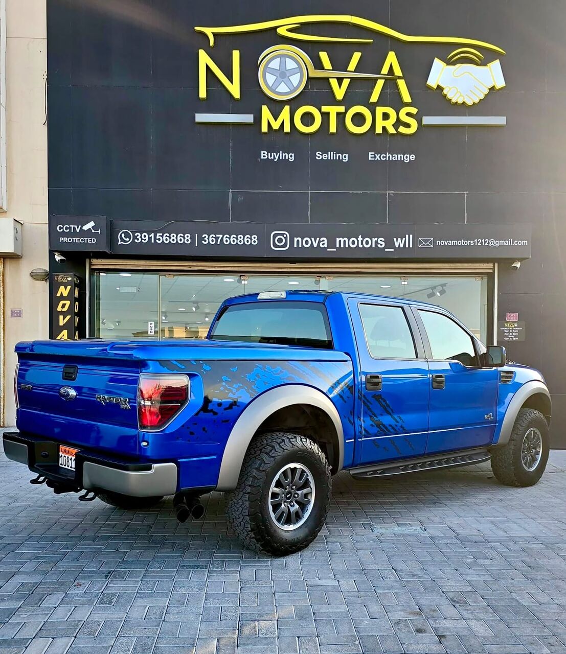 Manama, Vehicles, Cars & Trucks , BHD 9600,  Ford F-150 Raptor,  2011,  Automatic,  112000 KM,  Ford Raptor SVT V8 6.2