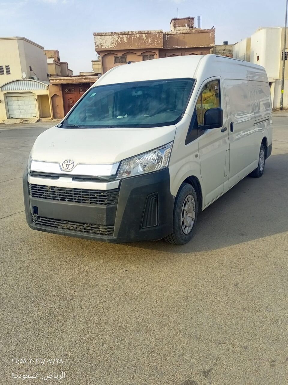 Riyadh, Vehicles, Cars & Trucks , SAR 88000,  Toyota Hi-Ace,  2020,  Manual,  198000 KM,   Toyota Van, Diesel