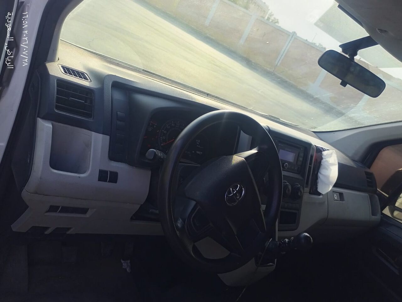 Riyadh, Vehicles, Cars & Trucks , SAR 88000,  Toyota Hi-Ace,  2020,  Manual,  198000 KM,   Toyota Van, Diesel