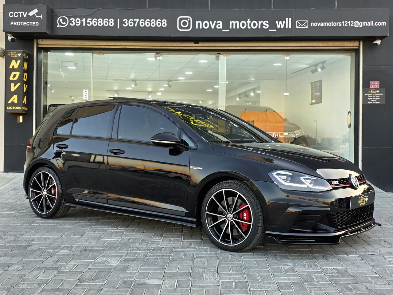 Manama, Vehicles, Cars & Trucks , BHD 6800,  Volkswagen Golf GTI Clubsport,  2017,  Automatic,  158000 KM,  Volkswagen Golf GTI Club Sport