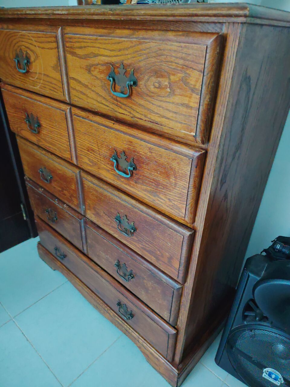 Manama, Furniture, BHD 13,  Antique Cabinet Only 13 Bd Big