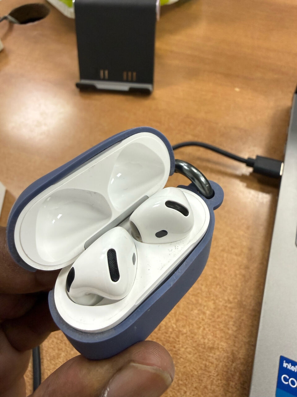 Rabigh, Electronics, SAR 480,  Apple Airpods 4