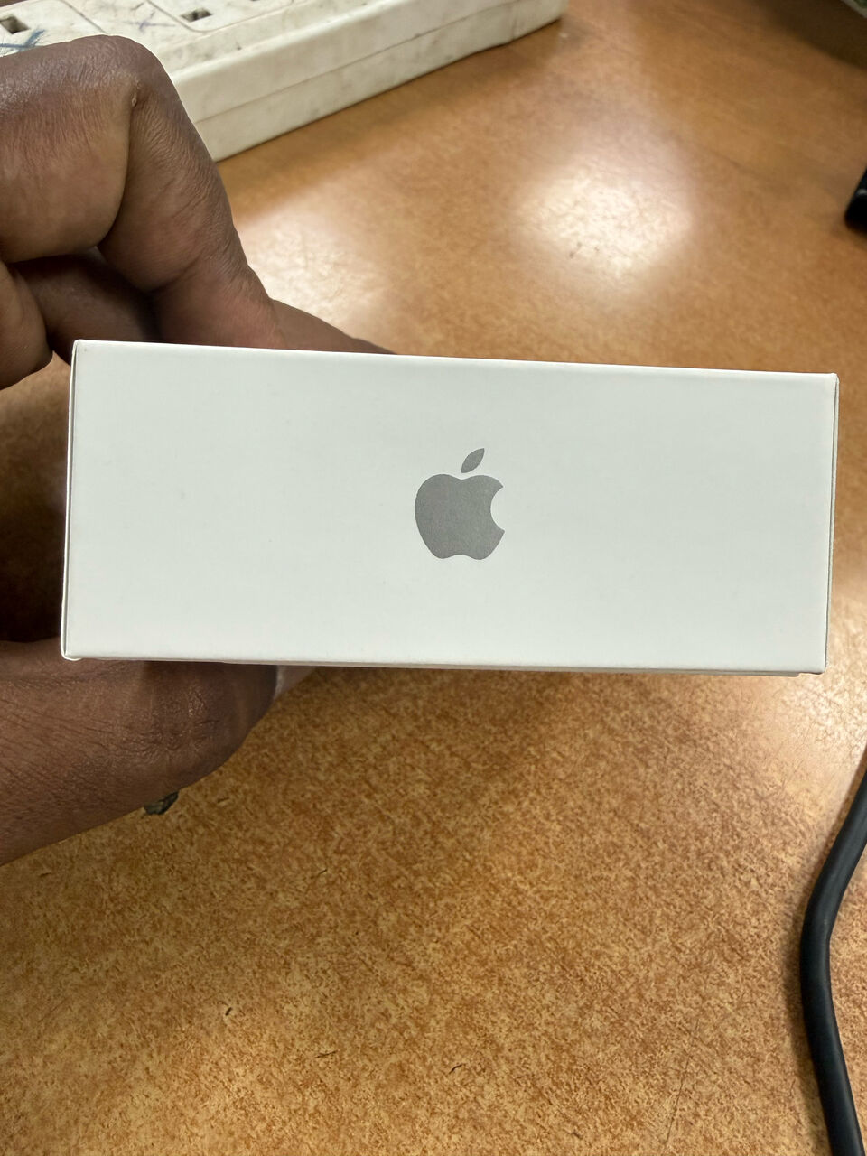 Rabigh, Electronics, SAR 480,  Apple Airpods 4