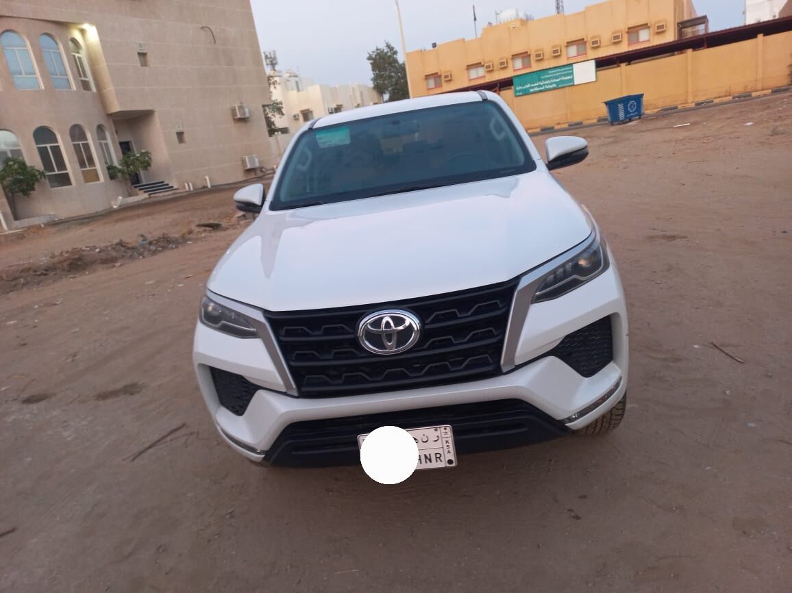 Jeddah, Vehicle Lease Transfer, Free Lease Transfer  Toyota Fortuner 2025 /  1770 Sar Per Month./20 Installment Paid