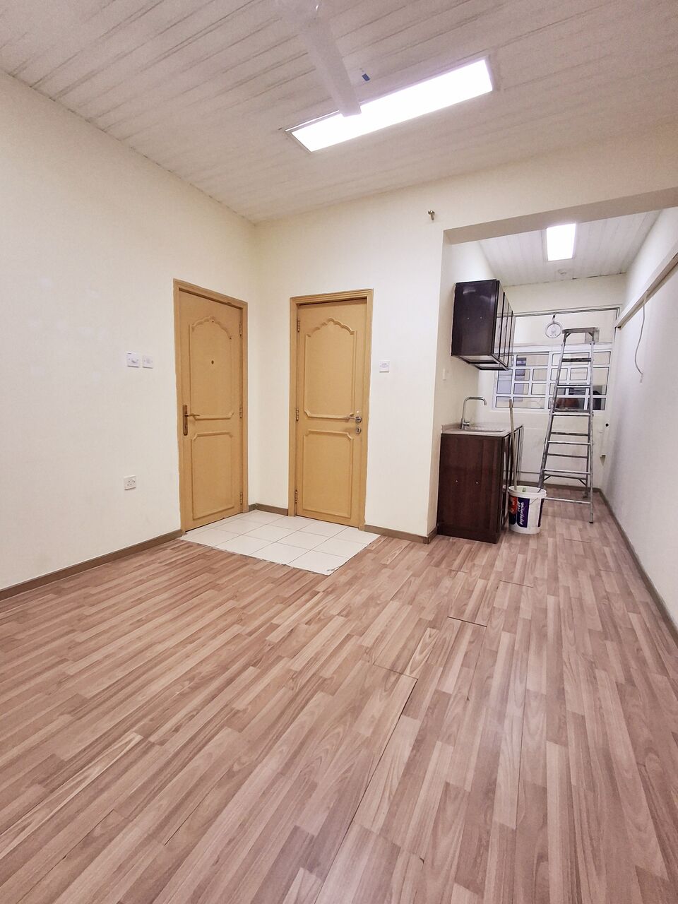Hoora, Apartments, Flats, Houses & Villas, BHD 140/month,  Studio,  Very Neet Semi Furnished Studio Flat With Unlimited Ewa @140/BD In Hoora