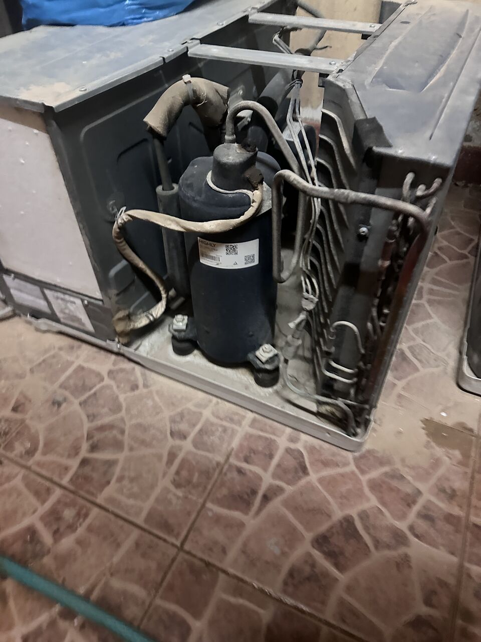 Riyadh, Air Conditioners, SAR 700,  Window AC 1.5 Ton Haier Very Rarely Used