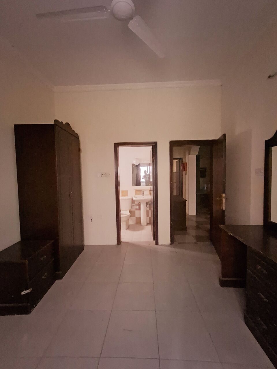Gudaibiya, Apartments, Flats, Houses & Villas, BHD 170/month,  2 BR,  -Very Neet Semi Furnished 2 BHK Flat Without Ewa @170/BD In Gudaibiya