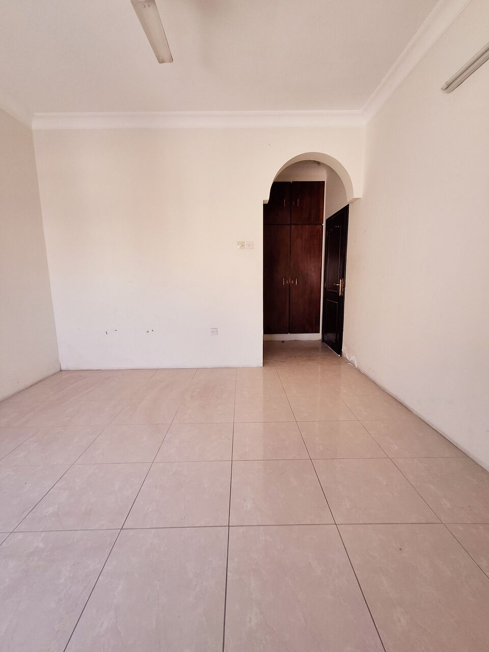 Gudaibiya, Apartments, Flats, Houses & Villas, BHD 170/month,  2 BR,  Very Spacious UN Furnished 2 BHK Flat Without Ewa @170 BD In Gudaibiya