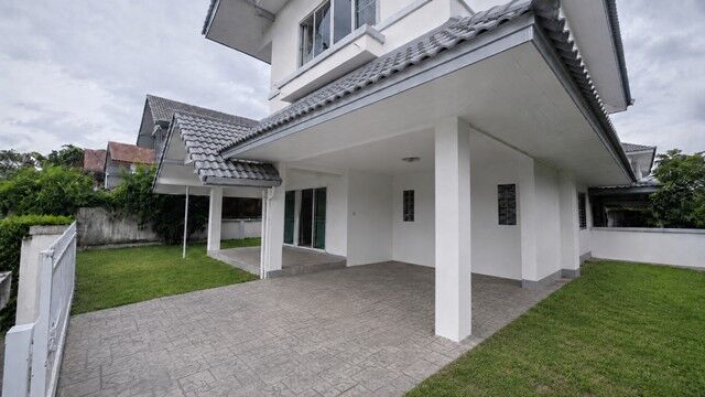 Bangkok, Real Estate For Sale, THB 2790000,  3 BR,  60 Sq. Feet,  Hang Dong Village, Chiang Mai, Behind Kad Farang, Next To An International School, Near