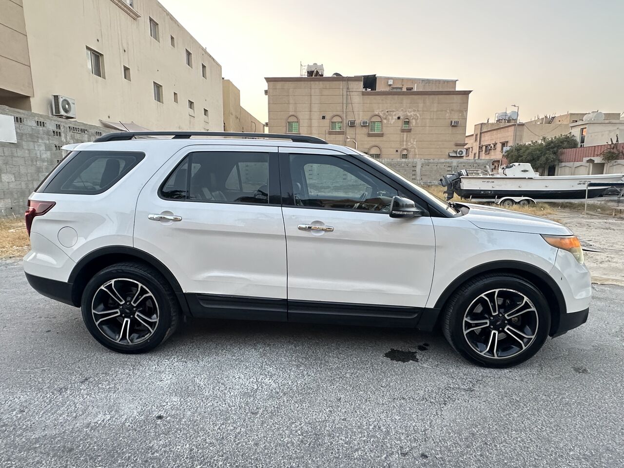 Dammam, Vehicles, Cars & Trucks , SAR 49500,  Ford Explorer Sport,  2013,  Automatic,  264800 KM,    (Full Option) &ndash; GCC Specs
