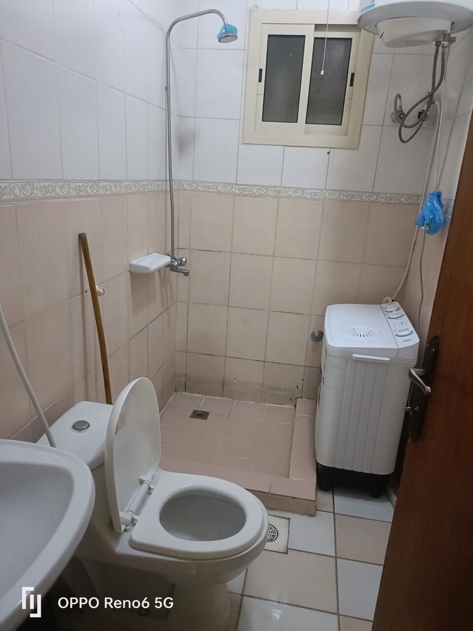 Khobar, Apartments, Flats, Houses & Villas, SAR 550/month,  Furnished,  1 BR,  Bed Space Available For A Bachelor In A Fully Furnished 1-Bedroom Flat