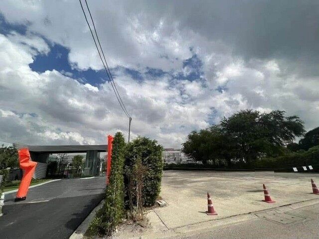 Bangkok, Real Estate For Sale, THB 28210000,  6 BR,  217 Sq. Feet,  Land For Sale, Filled In, Beautiful Plot, 217 Sq M., Soi Bearing 31-1, Next To The Grand
